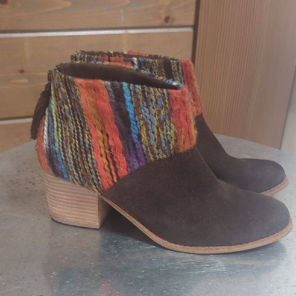 Toms Suede Ankle Boots